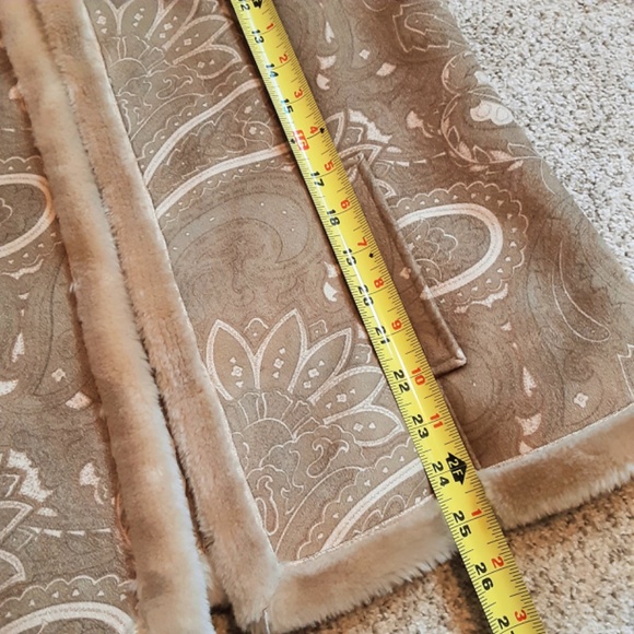 COLDWATER CREEK Faux Suede & Fur Embossed Vest S - Picture 11 of 15